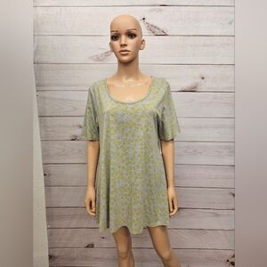 Lularoe Perfect T  - Large - NWT